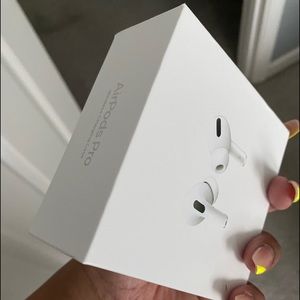 AirPods Pro